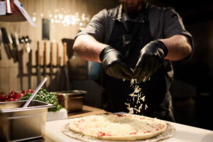 Come scegliere il corso di pizzaiolo per avviare una carriera di successo