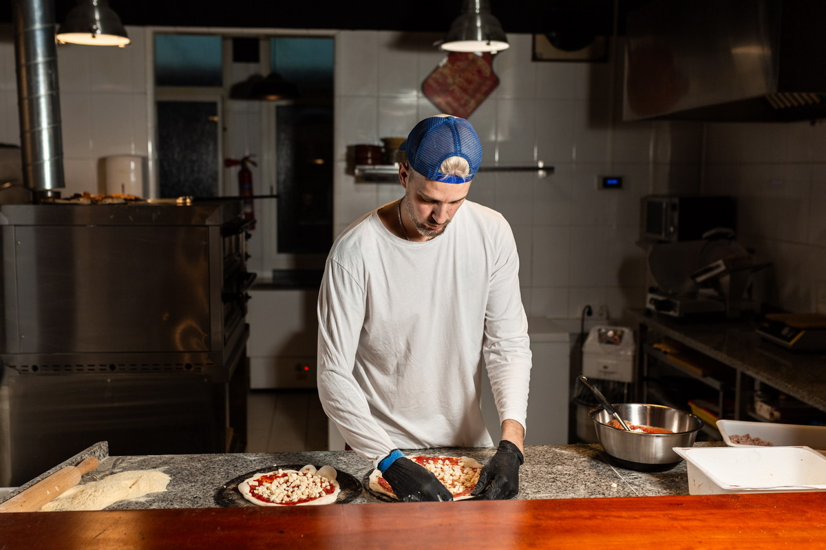 Lavorare come pizzaiolo all’estero: consigli e opportunità