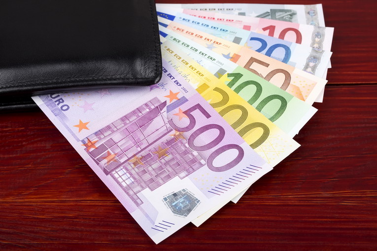 Curiosità e statistiche sulla tredicesima mensilità in Italia