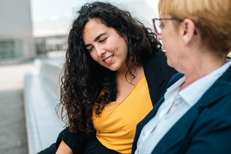Dove lavora un assistente sociale: settori e opportunità