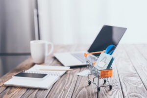 Catalogo online VS Ecommerce: cosa scegliere nella seconda parte del 2025