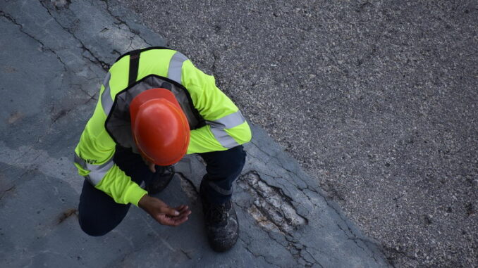 Gender gap tra i giovani lavoratori sfide e prospettive Il peso delle aspettative sociali sul percorso lavorativo dei giovani