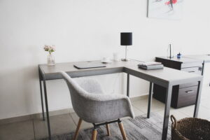 La ricerca del primo lavoro: ostacoli e opportunità per la generazione z